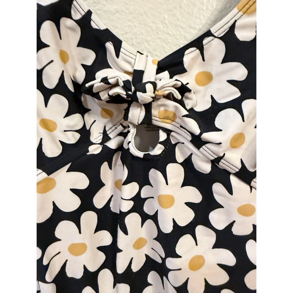 Jessica Simpson Girls Daisy Floral One Piece Swimsuit Black White Ruffle Size 10